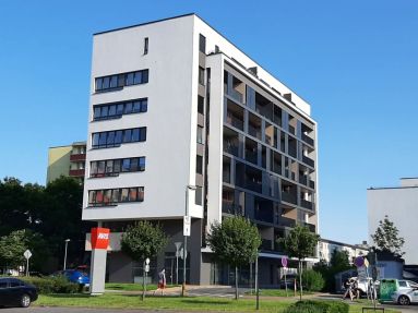 Prenájom nebyt. priestoru (29 m2) s výkladom na prízemí novostavby, Seberiniho, Ružinov